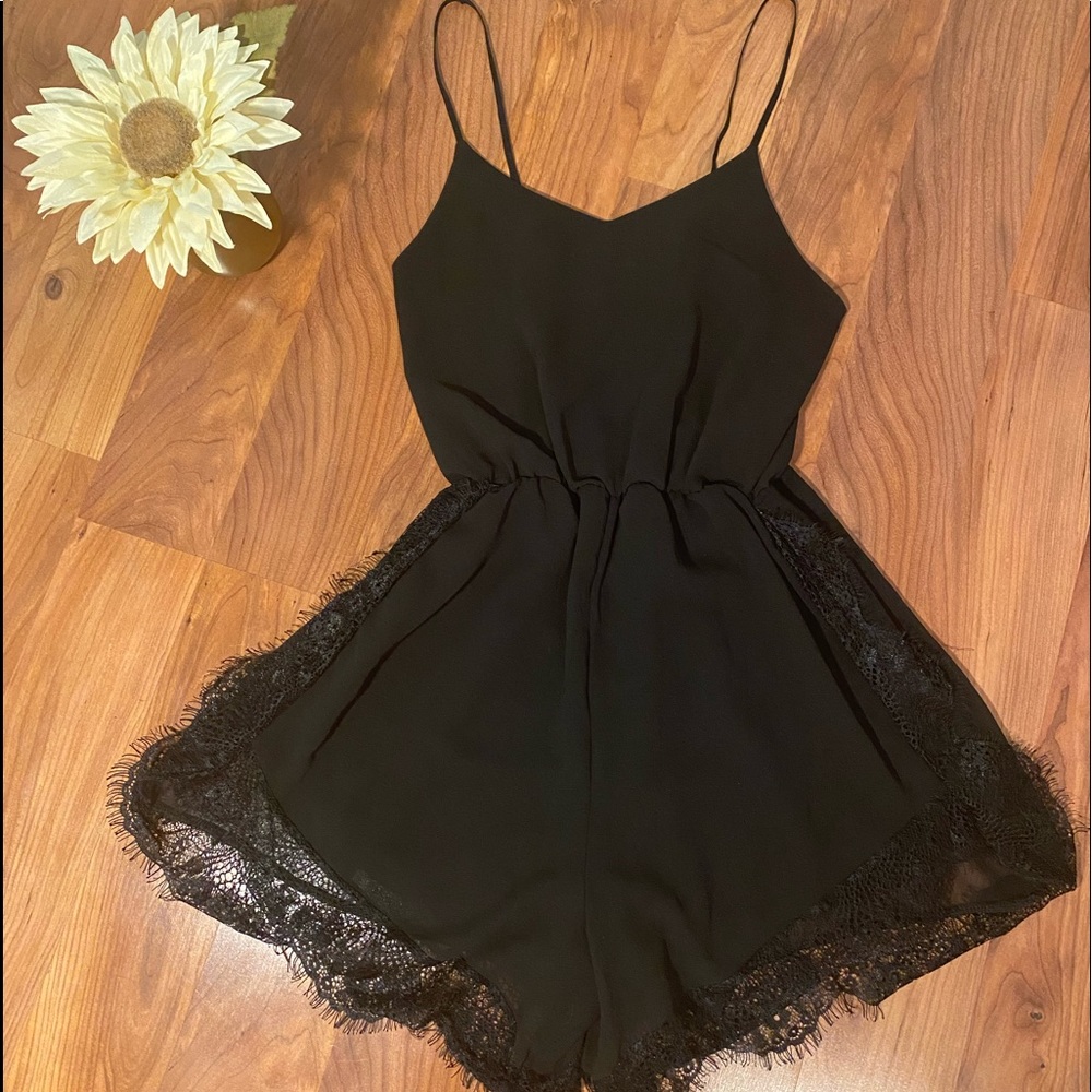 Black Lace Romper - Yi Meng Ge